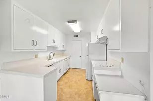 420 S Madison Ave, Pasadena, CA 91101 - Photo 19
