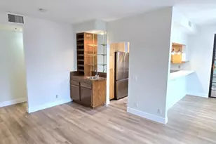 235 S Holliston Ave, Pasadena, CA 91106 - Photo 3