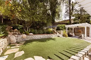 4558 Don Pio Dr, Los Angeles, CA 91364 - Photo 39