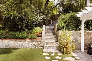 4558 Don Pio Dr, Los Angeles, CA 91364 - Photo 41