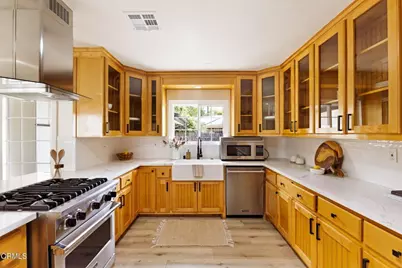 4558 Don Pio Drive, Los Angeles, CA 91364 - Photo 13
