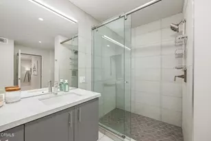 343 Pioneer Dr, Glendale, CA 91203 - Photo 29