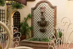 913 Burnside Ave, Los Angeles, CA 90036 - Photo 19