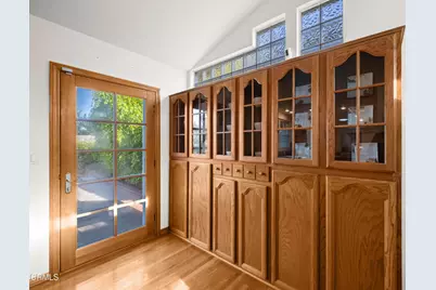 875 Longford Avenue, Thousand Oaks, CA 91320 - Photo 13