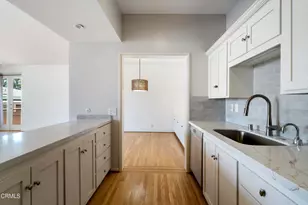 960 San Pasqual, Pasadena, CA 91106 - Photo 15