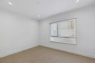 137 S Wilson Ave, Pasadena, CA 91106 - Photo 21