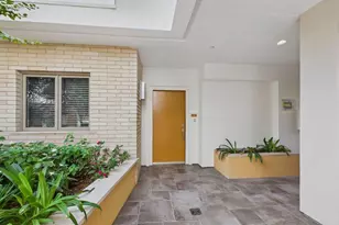 137 S Wilson Ave, Pasadena, CA 91106 - Photo 3