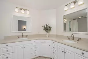 1095 Linda Glen Dr, Pasadena, CA 91105 - Photo 35