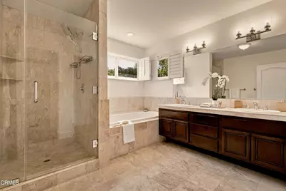 664 S Mansfield Avenue, Los Angeles, CA 90036 - Photo 29