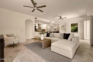 664 S Mansfield Ave, Los Angeles, CA 90036 - Photo 17