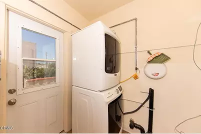 833 N Ridgewood Place, Los Angeles, CA 90038 - Photo 11