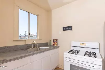 833 N Ridgewood Place, Los Angeles, CA 90038 - Photo 9