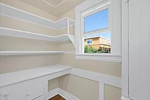655 E 50th St, Los Angeles, CA 90011 - Photo 9