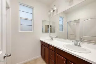 17326 Parque Vanowen Way, Lake Balboa, CA 91406 - Photo 29