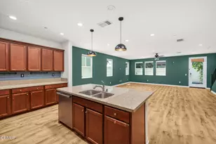 17326 Parque Vanowen Way, Lake Balboa, CA 91406 - Photo 7