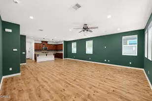 17326 Parque Vanowen Way, Lake Balboa, CA 91406 - Photo 11