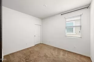 17326 Parque Vanowen Way, Lake Balboa, CA 91406 - Photo 33
