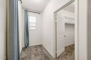 17326 Parque Vanowen Way, Lake Balboa, CA 91406 - Photo 17