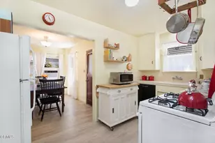 3217 Estado St, Pasadena, CA 91107 - Photo 7