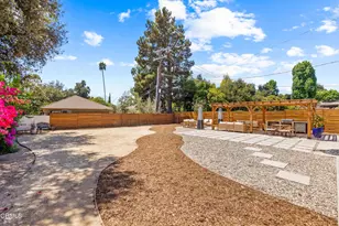 1201 N Altadena Dr, Pasadena, CA 91107 - Photo 41