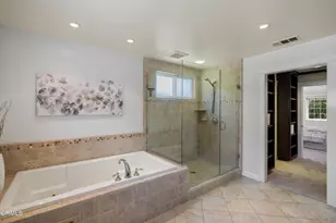 10128 Golden Oaks Ave, Los Angeles, CA 91042 - Photo 29