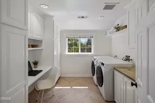 10128 Golden Oaks Ave, Los Angeles, CA 91042 - Photo 31