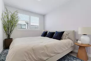 11618 Colfax Mdw Ln, Los Angeles, CA 91604 - Photo 37