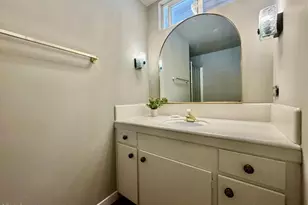 3911 El Lado Dr, Glendale, CA 91214 - Photo 25