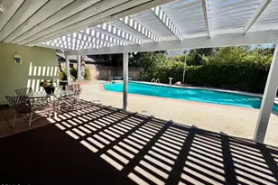 3911 El Lado Dr, Glendale, CA 91214 - Photo 15