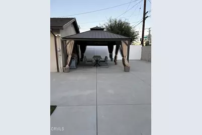 1075 Chevron Court, Pasadena, CA 91103 - Photo 23