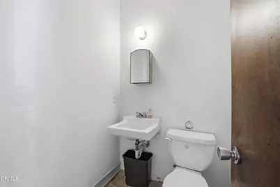 915 W Olive W, Burbank, CA 91506 - Photo 9
