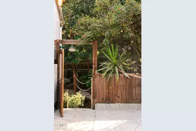 8008 Jorderr Avenue, Los Angeles, CA 90046 - Photo 3