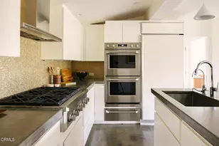 8008 Jorderr Ave, Los Angeles, CA 90046 - Photo 11