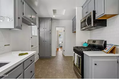 4326 Briggs Avenue, Montrose, CA 91020 - Photo 15