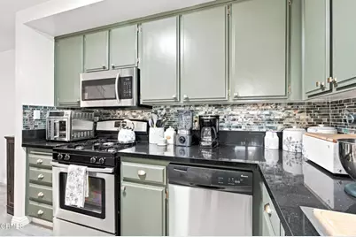 884 Endicott Drive, Claremont, CA 91711 - Photo 17