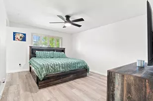 884 Endicott Dr, Claremont, CA 91711 - Photo 19