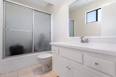 18409 Collins Street #F, Los Angeles, CA 91356 - Photo 23