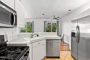 26951 Hillsborough Pkwy, Valencia, CA 91354 - Photo 11