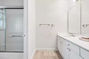26951 Hillsborough Pkwy, Valencia, CA 91354 - Photo 17