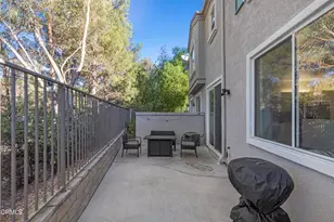 26951 Hillsborough Pkwy, Valencia, CA 91354 - Photo 25
