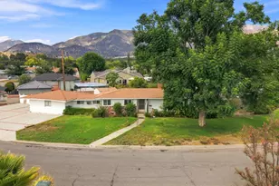 905 W La Canada Verdugo Rd, Pasadena, CA 91103 - Photo 35