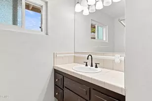 905 W La Canada Verdugo Rd, Pasadena, CA 91103 - Photo 23
