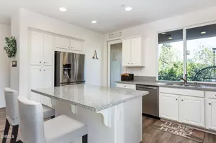 422 W Rte 66, Glendora, CA 91740 - Photo 11