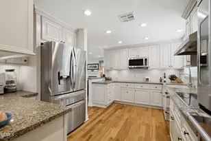 700 S Lake Ave, Pasadena, CA 91106 - Photo 21