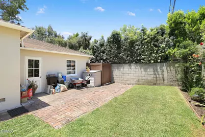 1856 N Michigan Avenue, Pasadena, CA 91104 - Photo 25