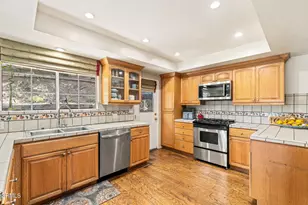 1480 E Glenoaks Blvd, Glendale, CA 91206 - Photo 15