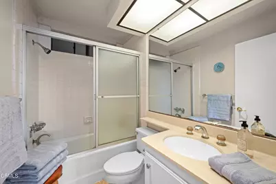 225 Hermosa Avenue #102, Long Beach, CA 90802 - Photo 11