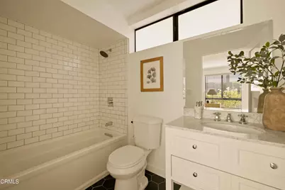 643 1/2 N Hayworth Avenue, Los Angeles, CA 90048 - Photo 5