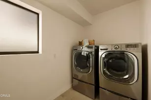 643 1/2 N Hayworth Ave, Los Angeles, CA 90048 - Photo 15