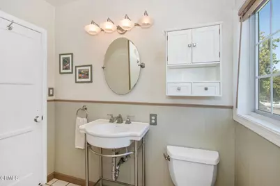 10373 Newhome Avenue, Sunland, CA 91040 - Photo 15